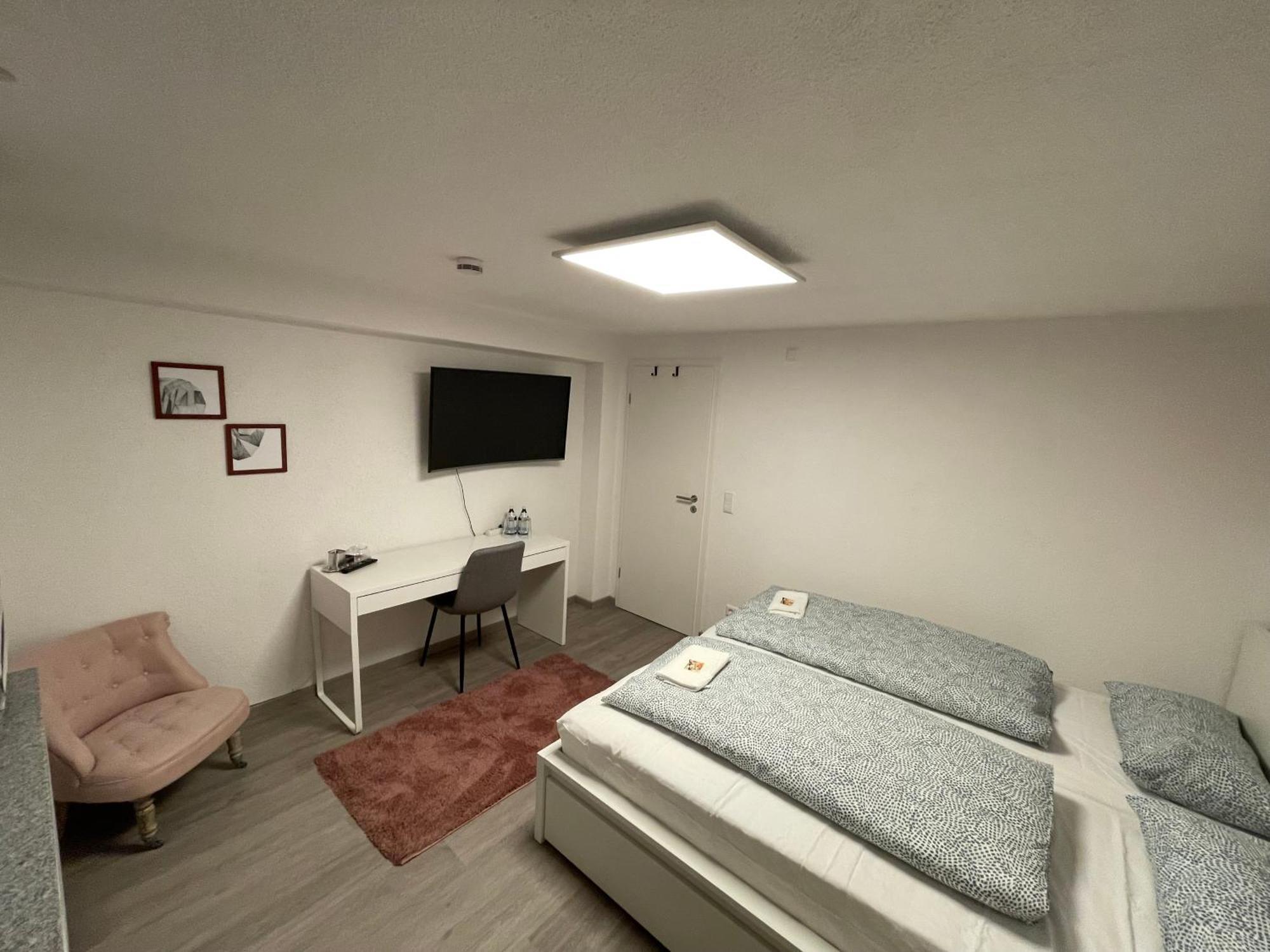 #3 Bequemes Zimmer Mit Pool Und Garten Memmingen Kültér fotó